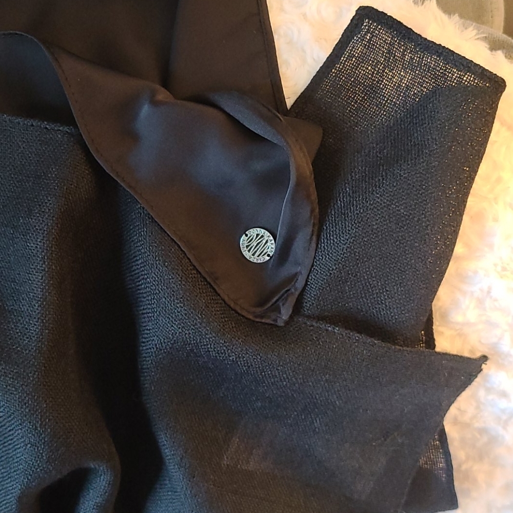 NWT DKNY Large Wrap/Shawl